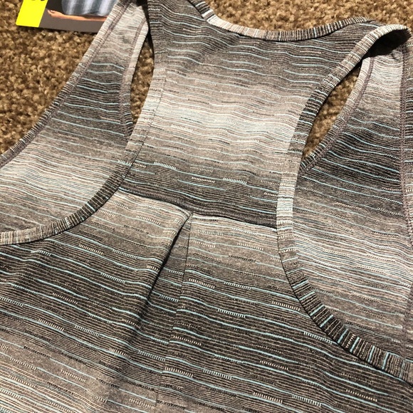 Kirkland Signature Ladie's Active Tank Top - Picture 4 of 6